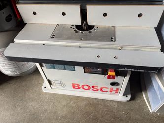 Bosch RA1171 Cabinet Style Router Table