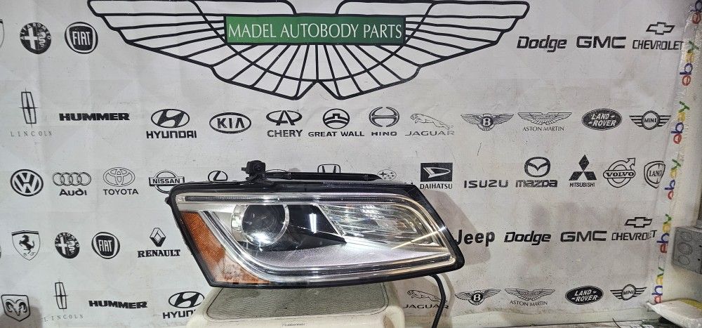 2013-2017 AUDI Q5 XENON HID HEADLIGHT  NON ADAPTIVE OEM- RIGHT PASSENGER SIDE 