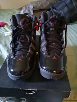 Jordan wonens size 7 shoes for sale