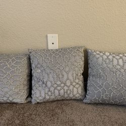 Accent Pillows 