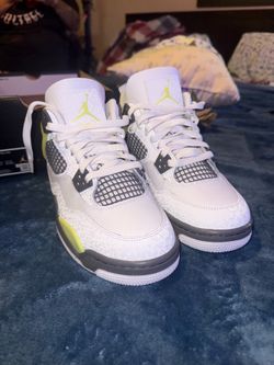 Kids Jordan 4
