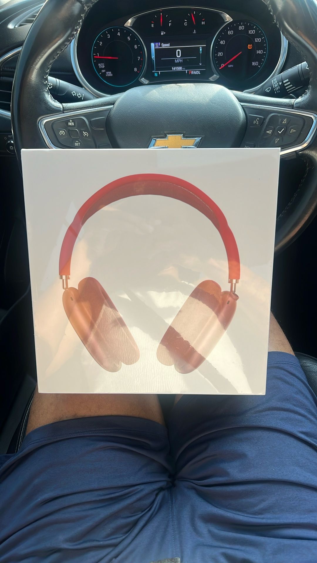 🔥 Red AirPods Max – Brand New Sealed – Rare Color – $500 OBO