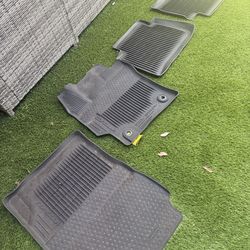 Toyota Corolla 2024 all weather mats