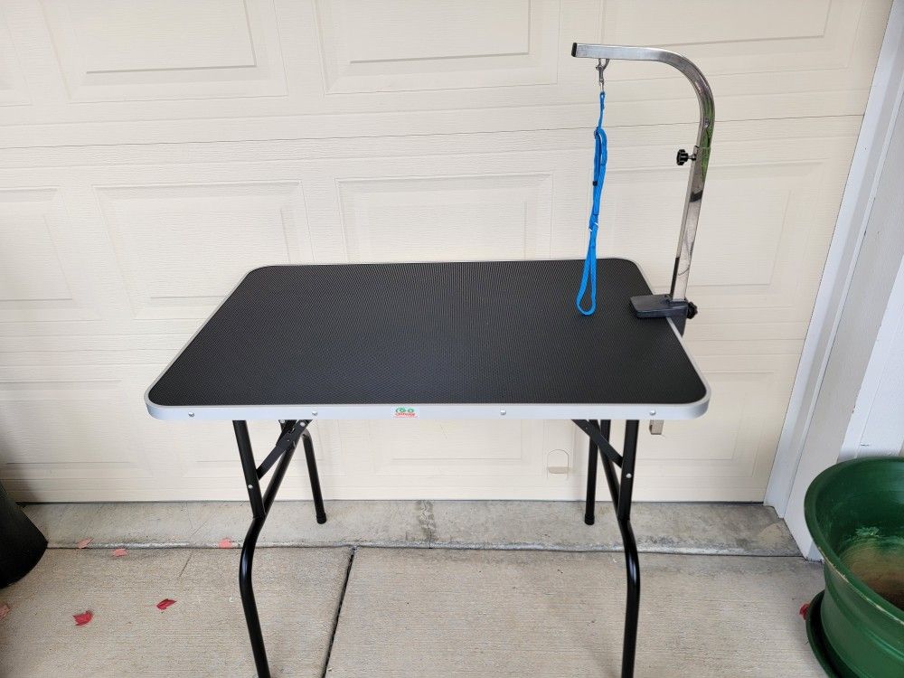 Table For Grooming