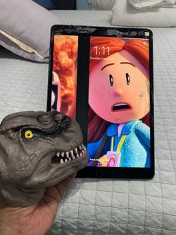 Apple iPad Air3th-256Gb Crack Screen For $60