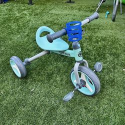 CONFIDENT KIDS BALANCE BIKE/TRICYCLE 2 in 1