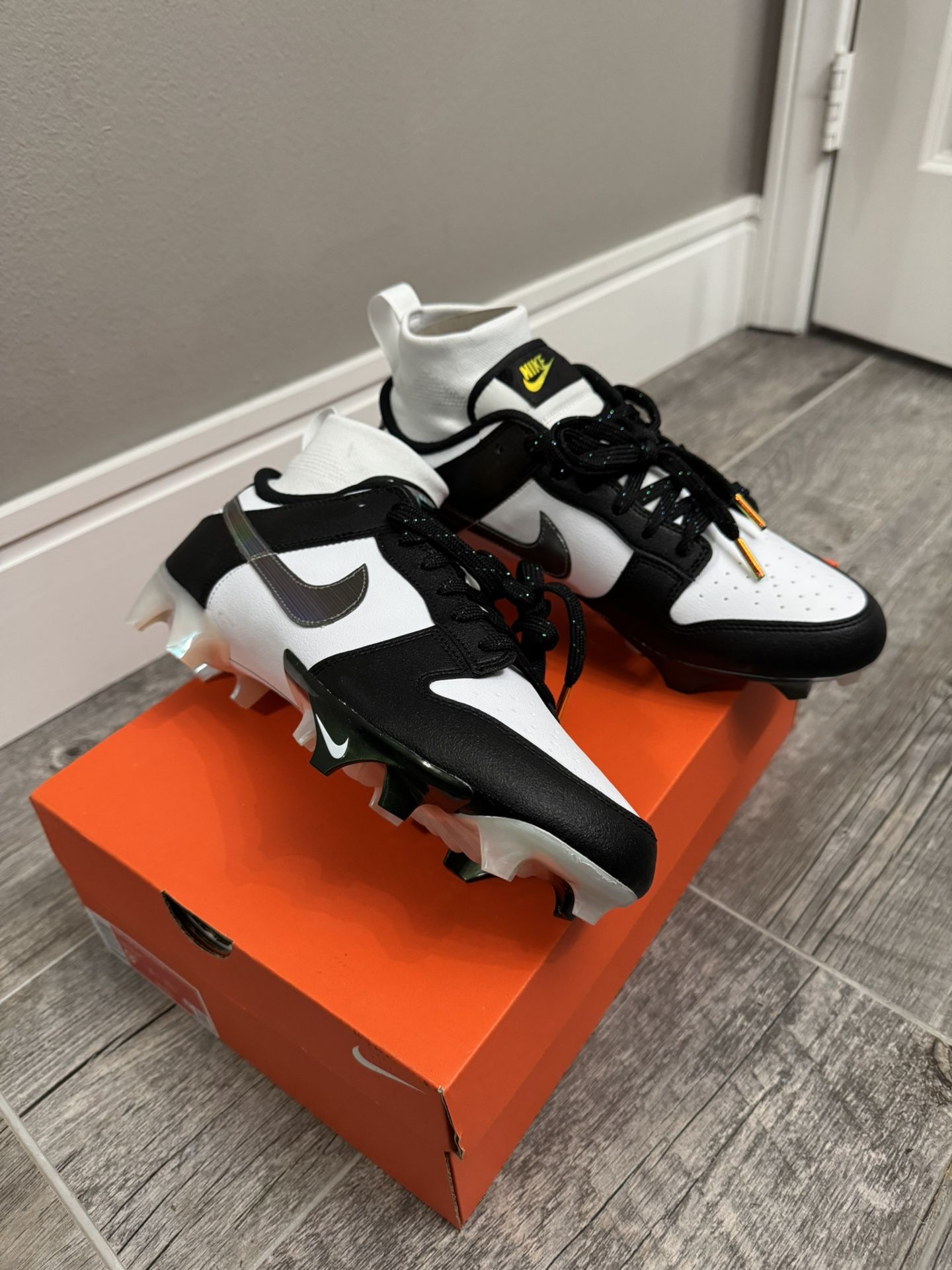 Nike Vapor Edge Dunk Cleat