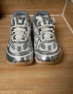 Bottega Veneta Orbit Silver