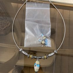 New Handmade Necklace And Earrings 