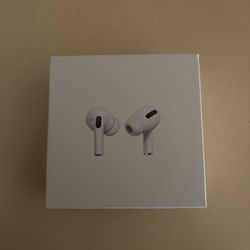 AirPods Pro With MagSafe Charging Case"