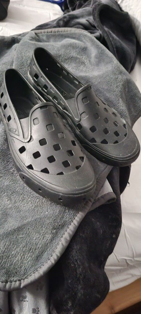 Vans Crocs 11.5