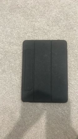 Black Apple iPad Air pro 11