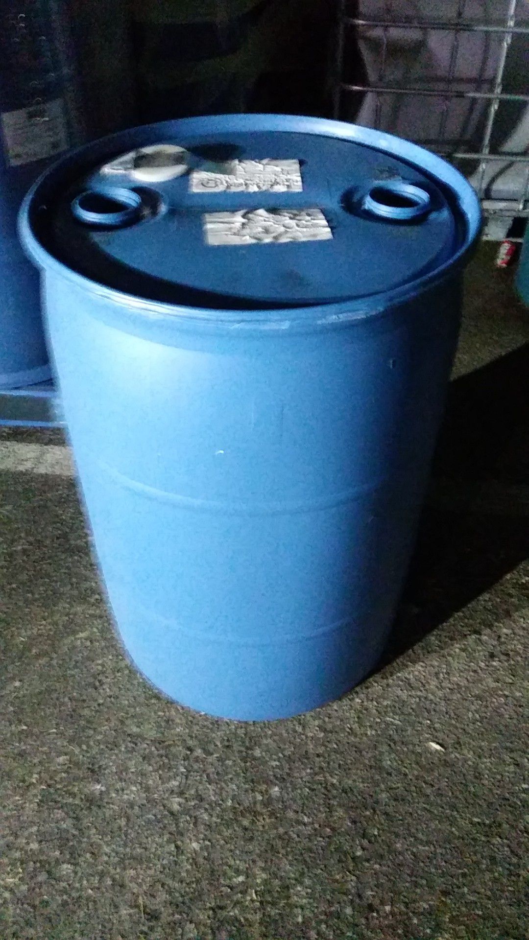 55 gallon plastic barrels