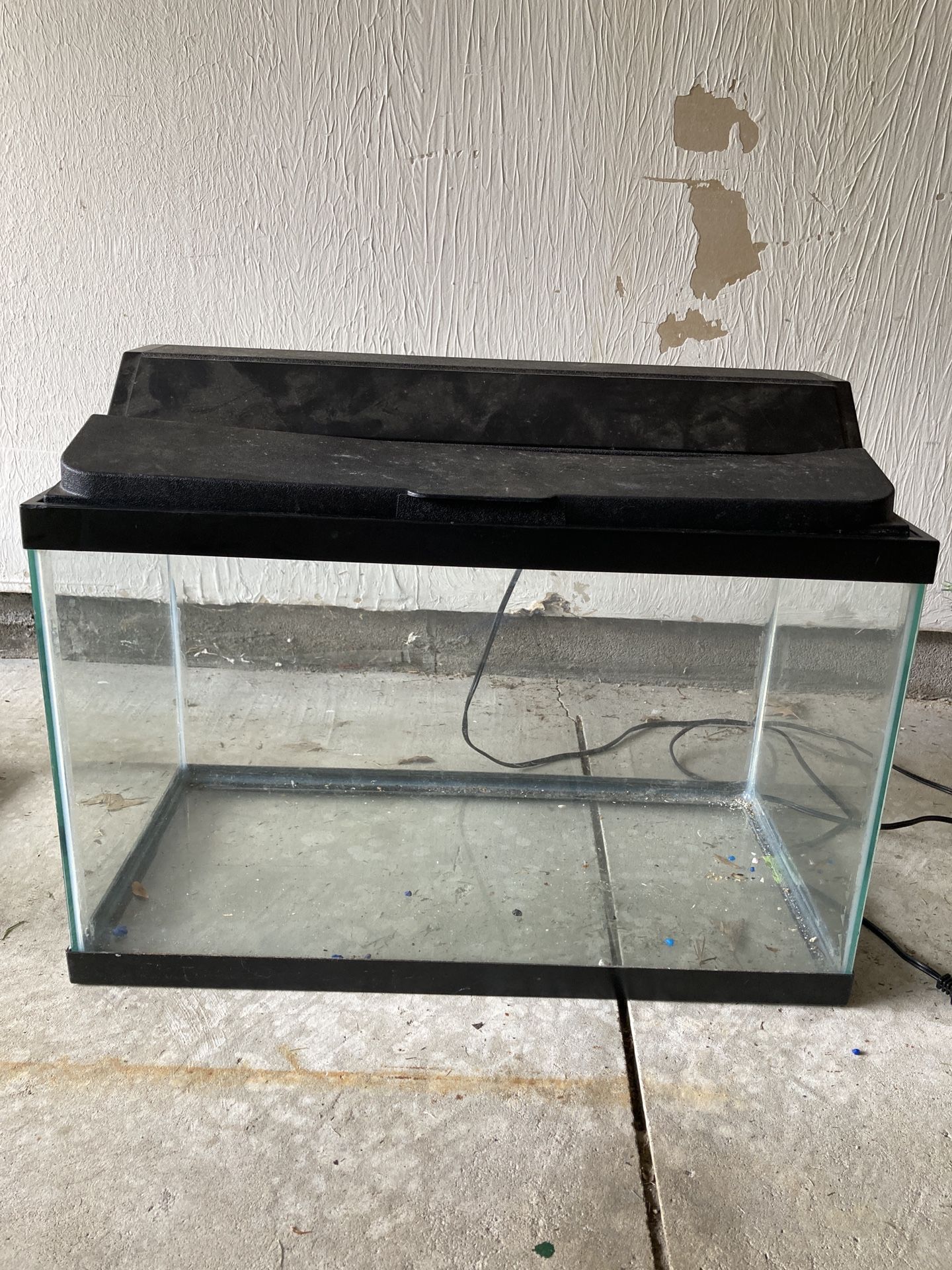 10 Gallon Fish Tank/Aquarium