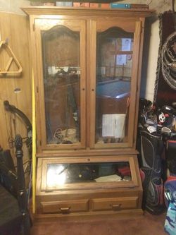 Oak Gun Cabinet (holds 10)