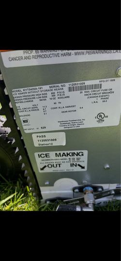 Commercial ice machine