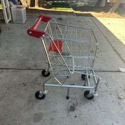 Melissa and Doug Metal Grocery Shopping Cart Toy