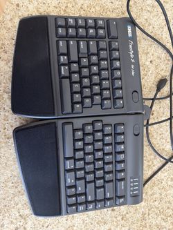 Kinesis Freestyle2 Ergonomic Keyboard for Mac(Almost New)