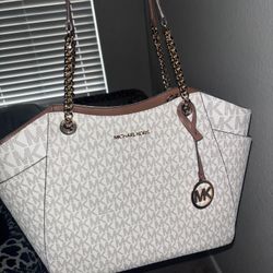 Michael Kors Jet Set Purse (Vanilla) Large