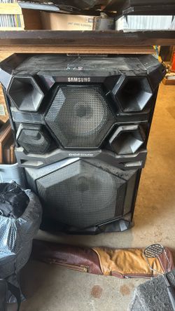 2 Big Samsung Speakers