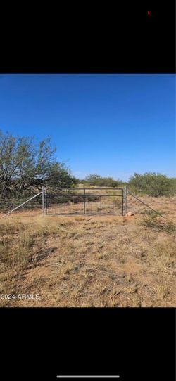 Hereford 7.27 acres For Sale with Water