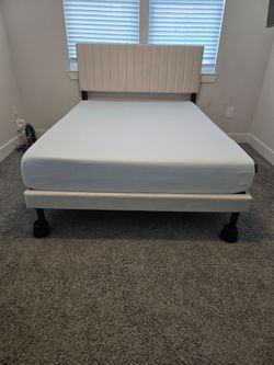 🛏️ Mattress + Bed Frame Bundle - $250 | MUST GO BY JUNE 20!
