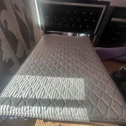 FULL SIZE BEDROOM SET