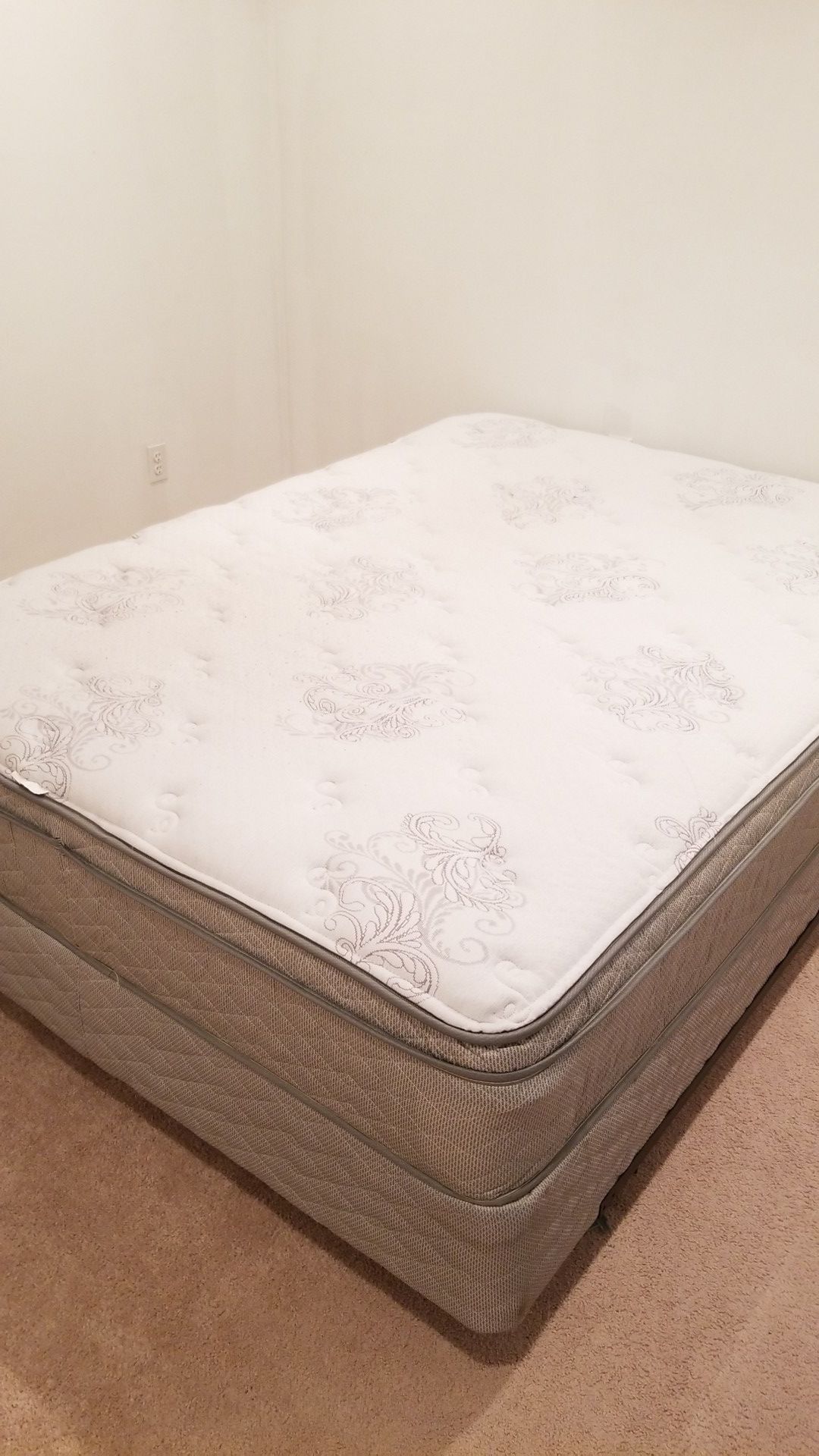 Serta full size mattress and box spring