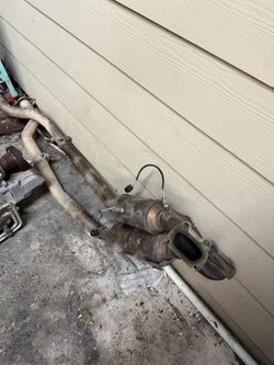  Manifold 3.6 v6  2015 Durango o Jeep  Cherokee 110 miles  