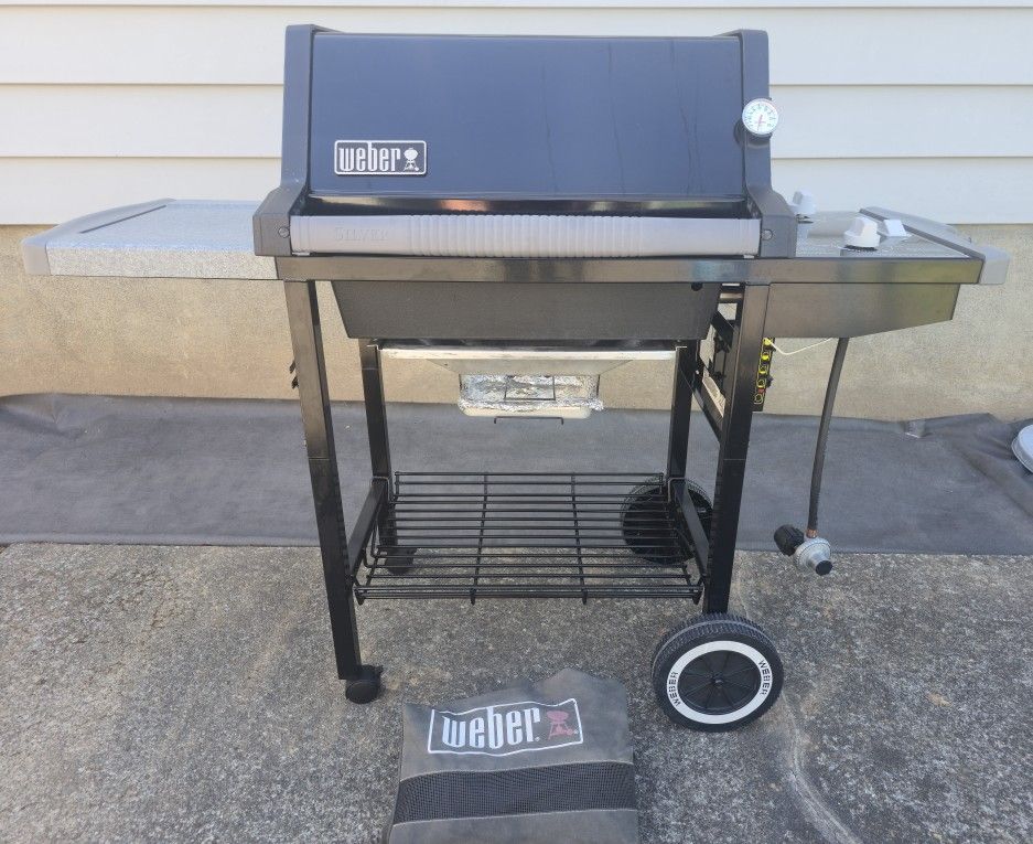 Weber Genesis Silver A Propane Gas BBQ Grill with Cover & old Tank