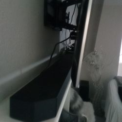 SAMSUNG 65' INCH 4K UHD CURVED TV/WITH IT ALL THE MOUNT USED FOR THE WALL IN THE BOX AND I WILL THROW IN A BRAND NEW BOSE SOUND BAR T.