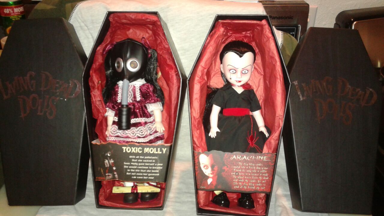 Living Dead Dolls 