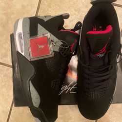 AIR JORDANS 4 RETRO