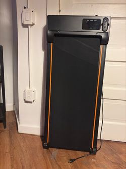 Walking pad / Treadmill
