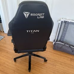 2022 Secret labs titan Chair