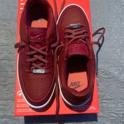 Women’s Nike