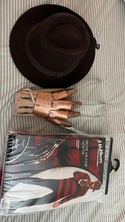 Freddy Krueger Halloween Costume Set