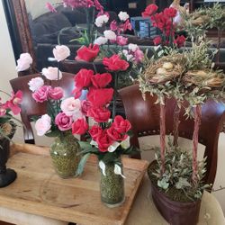 Fake Plants And Flower Arrangements 