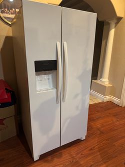Frigidaire Refrigerator