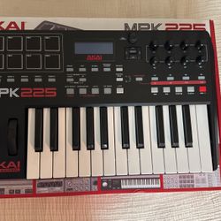 Akai MPK225