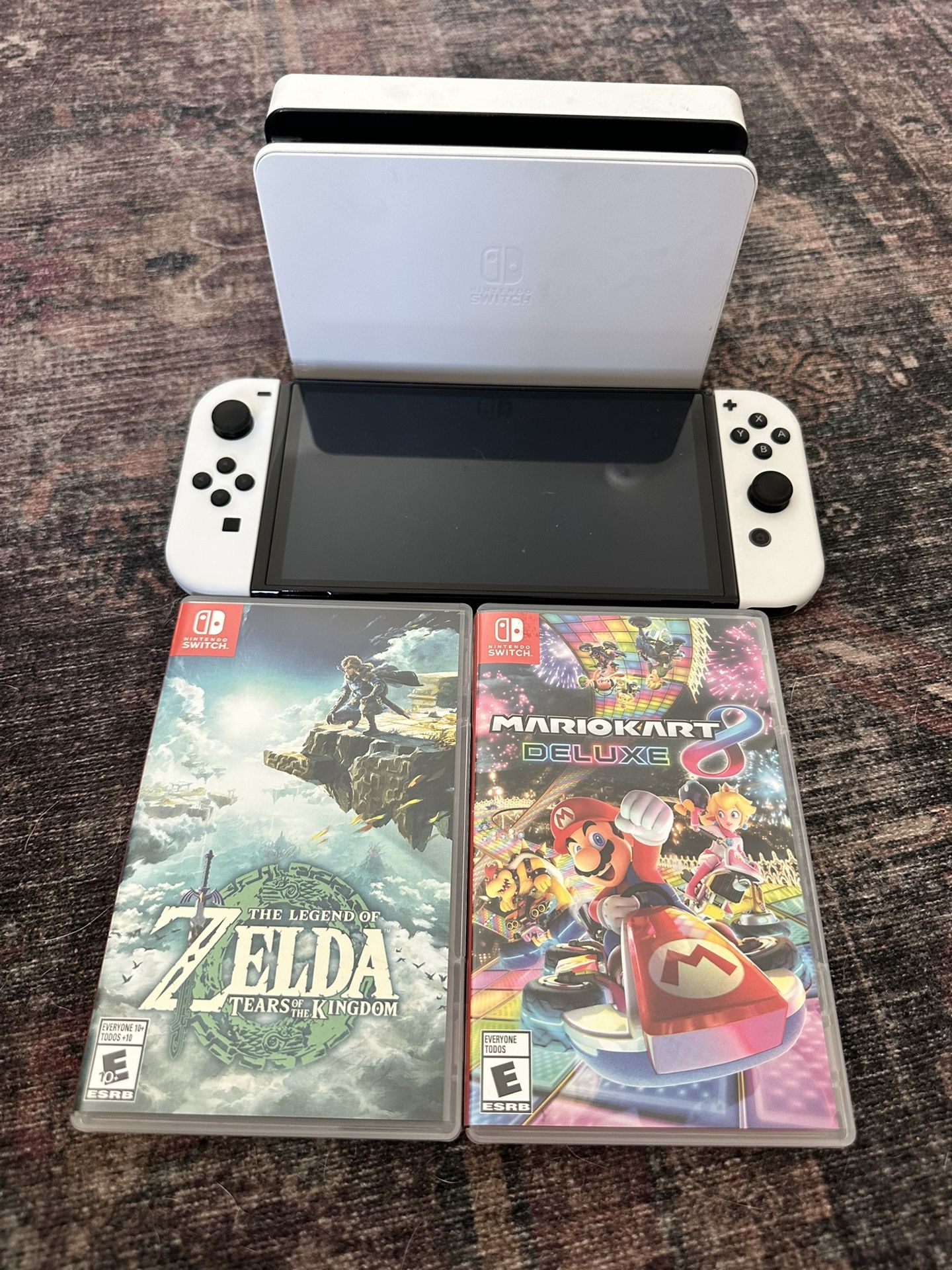 NINTENDO SWITCH - OLED MODEL