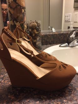 Woman shoes