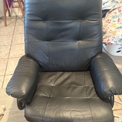 Office chair, with stool