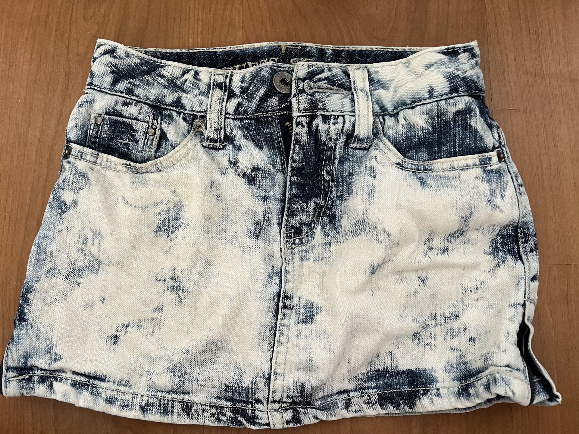 Cute Denim Skirt For Little Girls - Guess 