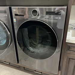 LG Washer/Dryer Combo