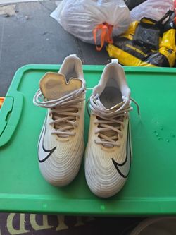 Nice Vapor football cleats size 9