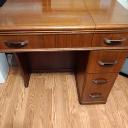 Free Nice Sewing Machine 