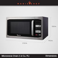 NEW Magic Chef 1.6 cu. ft. Countertop Microwave with Stainless Door
