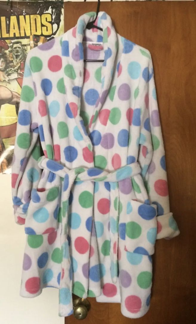 Croft’s and Barrow super soft polka-dotted Robe