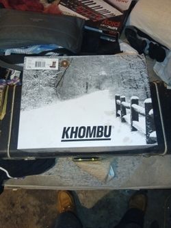 KHOMBU NORTHSTAR Women's Size 9 Waterproof Boots Brand New $75